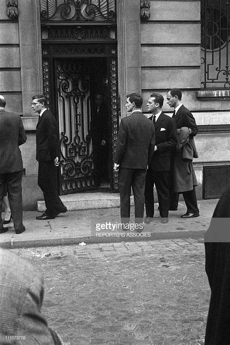 christian dior funeral yves saint laurent|yves saint laurent picture funeral.